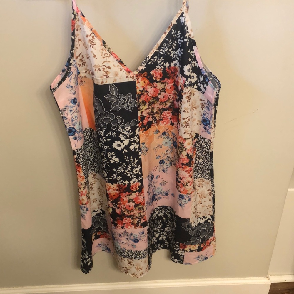 Online order vneck patterned dress